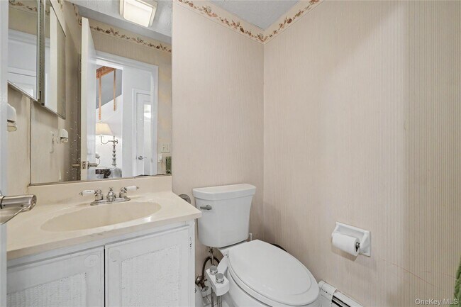 Building Photo - 811 Eagle Bay Dr