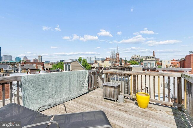 Building Photo - 1228 Patapsco St