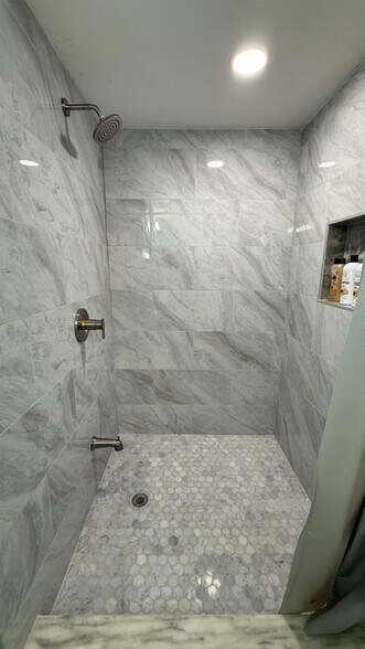 Building Photo - 6620 Grace Sweat Rd