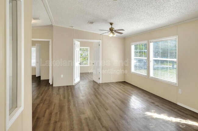 Building Photo - 3321 Peachtree Hill Rd