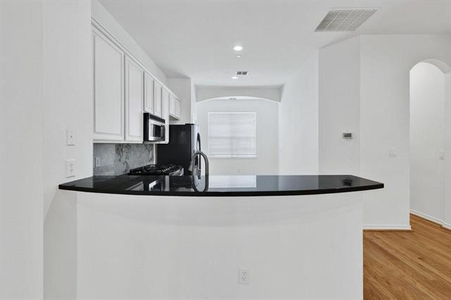 Building Photo - 4315 Holland Ave