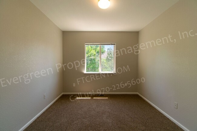 Building Photo - 3326 Warren Farm Dr