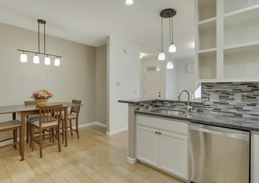 Building Photo - 1692 SW 173rd Ter