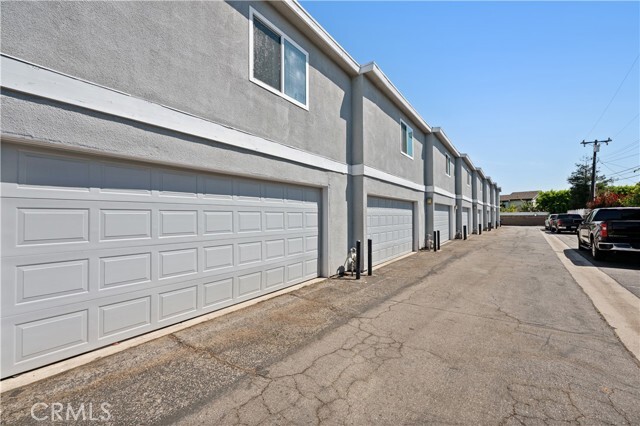 Building Photo - 25018 Eshelman Ave