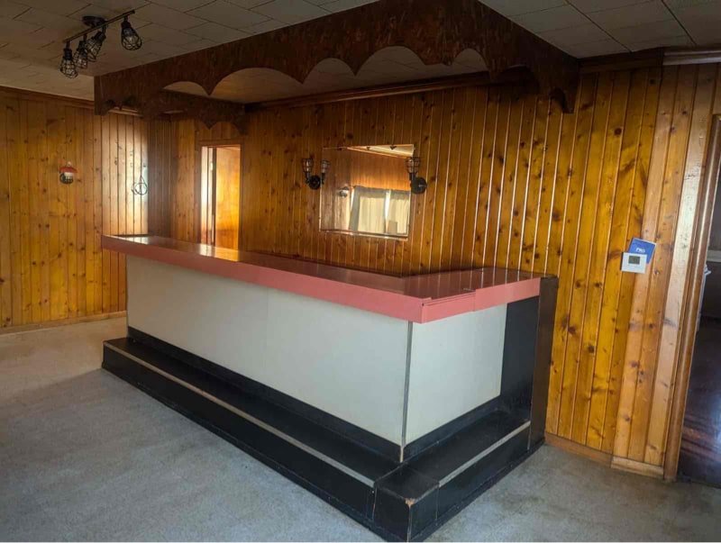 Building Photo - 126 E Park St