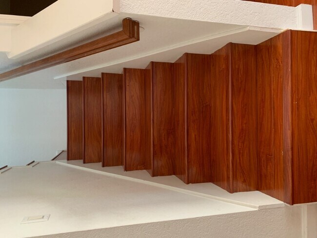 Building Photo - 3932 Harlequin Terrace