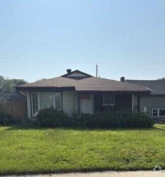 Building Photo - 3br 1.5 ba single family ranch style home,...