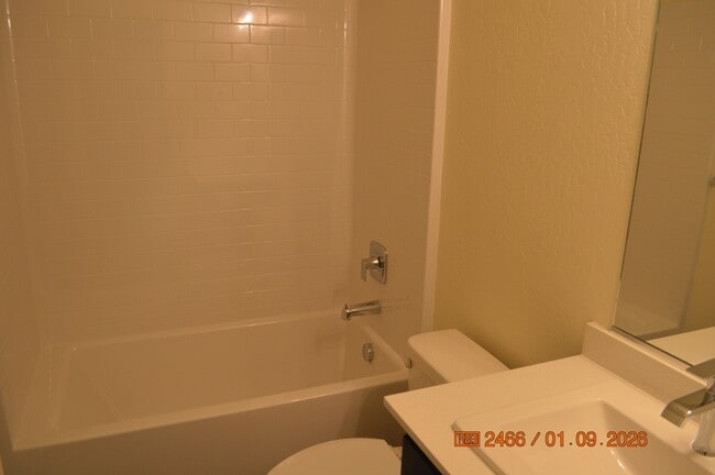 Building Photo - 644 Marshall Ln