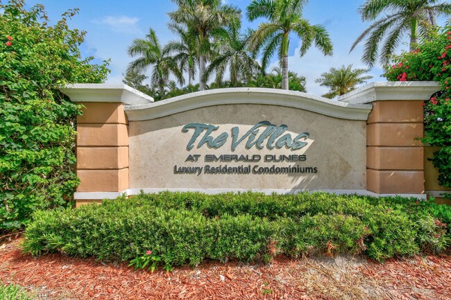 Building Photo - Stylish and luxurious 1-bedroom, 1-bath co...