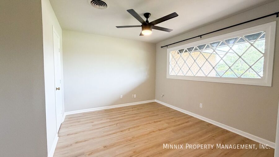 Building Photo - 3405 55th St