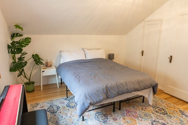 Building Photo - 4Bd/1.5Ba Seattle House