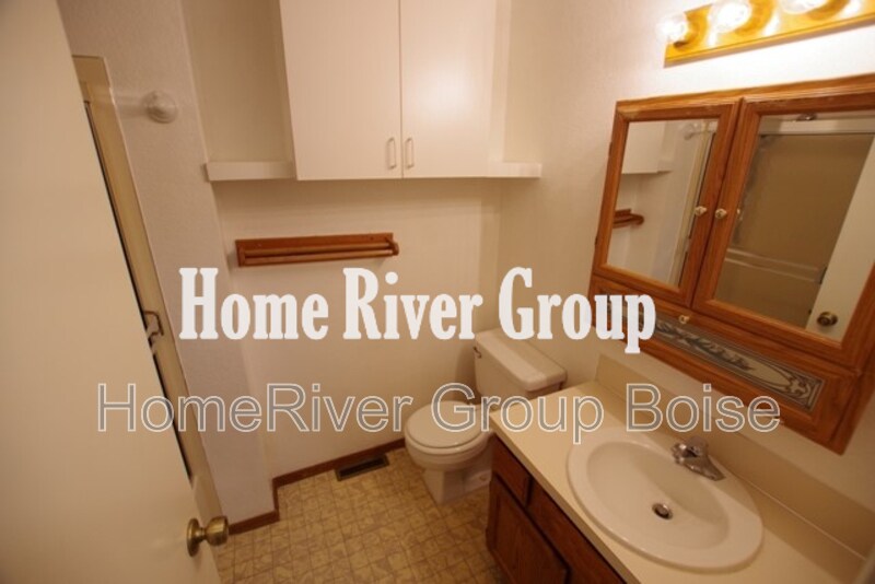Building Photo - 5358 S Laramie Pl