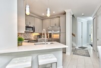 Building Photo - BEAUTIFUL TOWNHOME IN VANDERBILT RESERVE