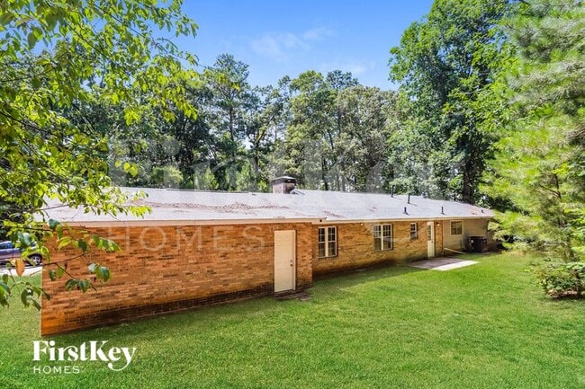 Building Photo - 6580 Short Rd