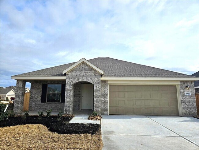 Primary Photo - 7903 Eagle Crk Ln