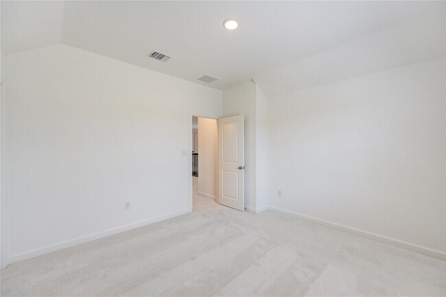 Building Photo - 25326 Loch Doon Dr