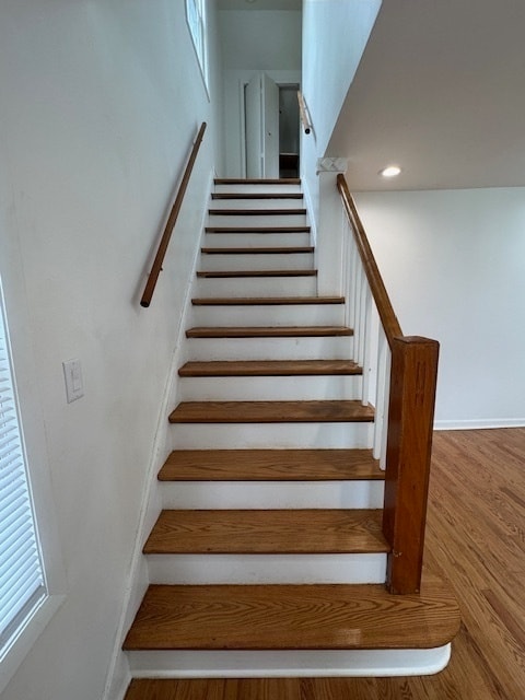Building Photo - 147 Country Club Dr
