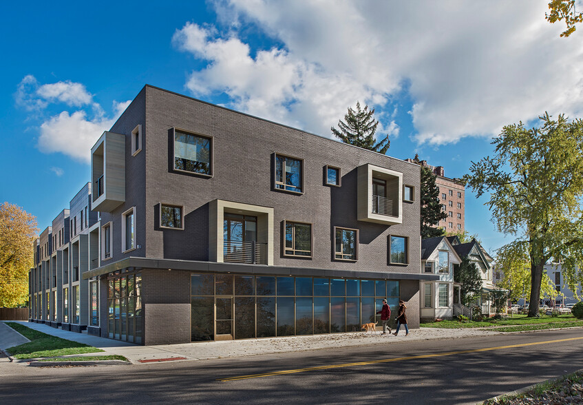 Primary Photo - The Coe at West Village