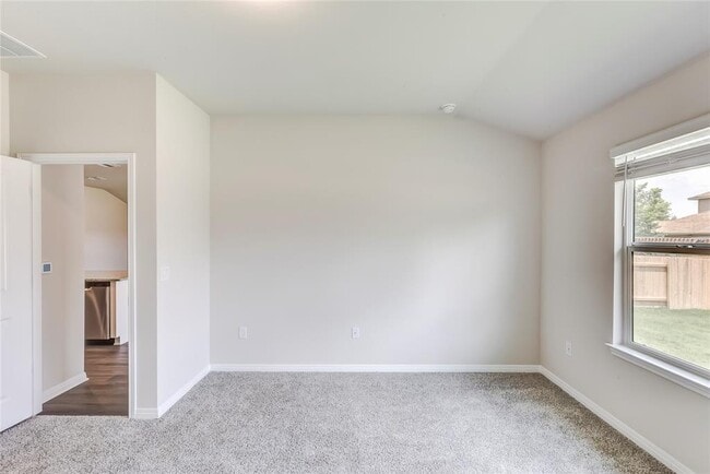 Building Photo - 4905 Hazelnut Ln