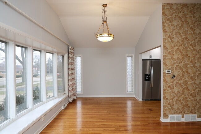 Building Photo - 9622 N Kildare Ave