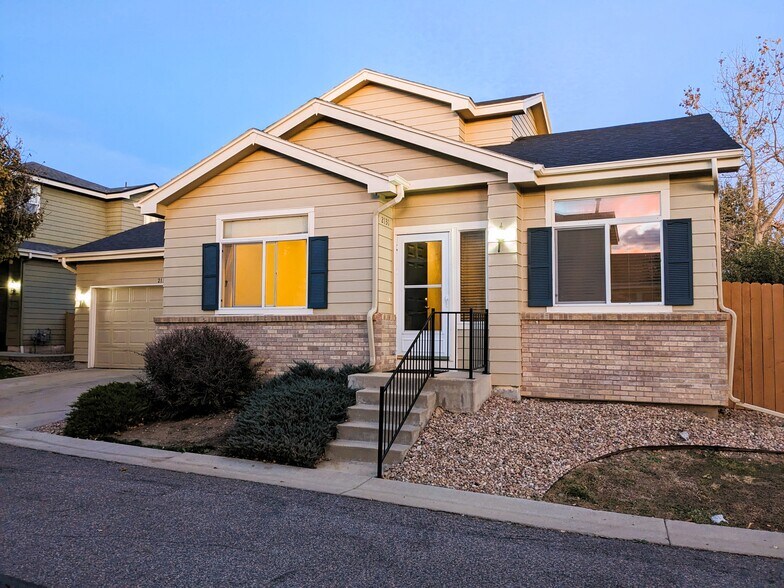 Primary Photo - 2131 W 101st Cir
