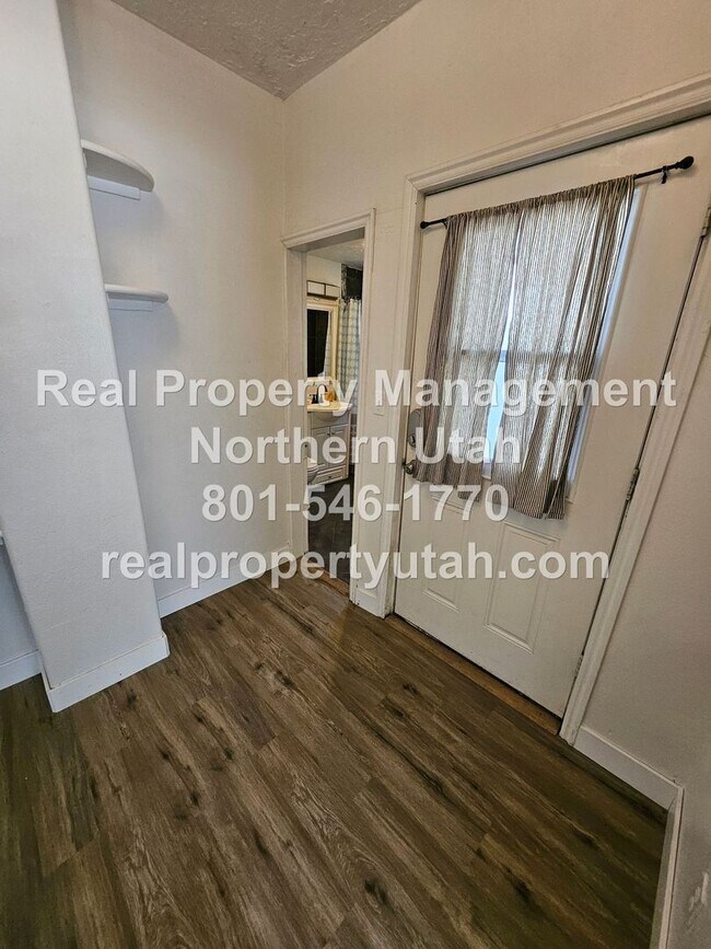 Building Photo - 3 Bedroom 1 Bath Home Now Available in Ogden