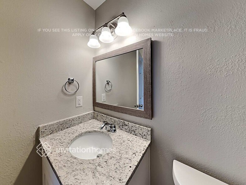 Building Photo - 4255 S Naples Way