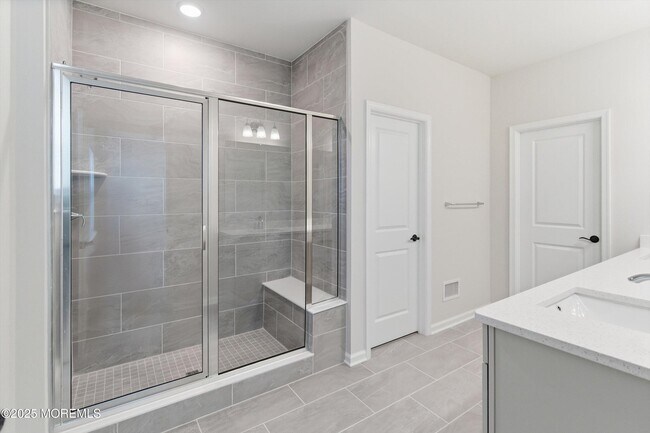 Building Photo - 4 Barton Ave