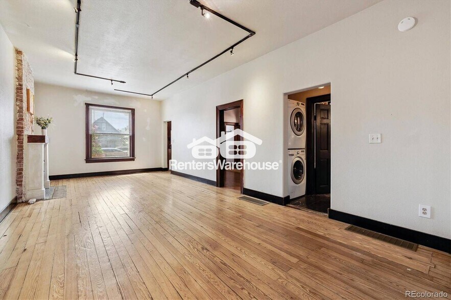 Building Photo - 308 Inca St
