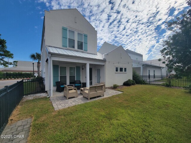 Building Photo - 100 Sea Breeze Cir