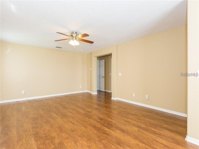 Building Photo - 173 Donner Dr