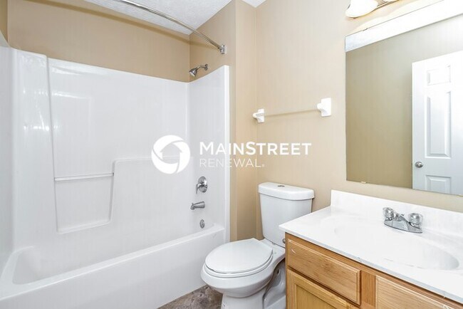 Building Photo - 3 Bedroom Pet-Friendly Home in Louisville,...