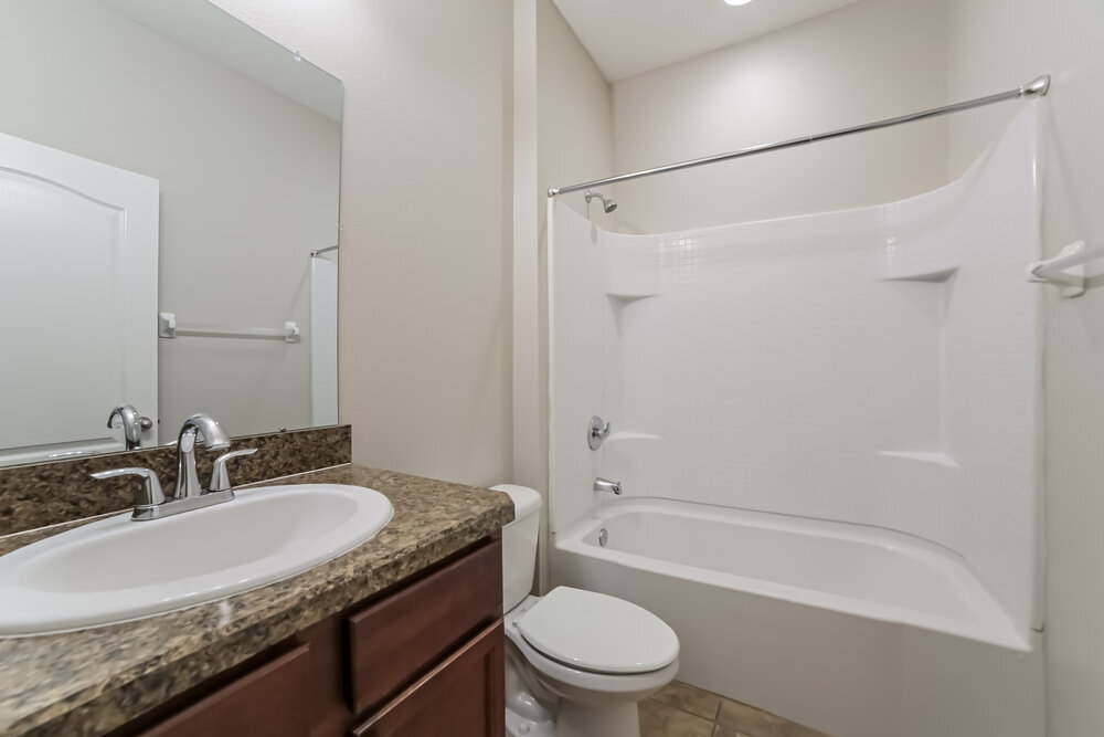 Building Photo - 402 Blakely Ct
