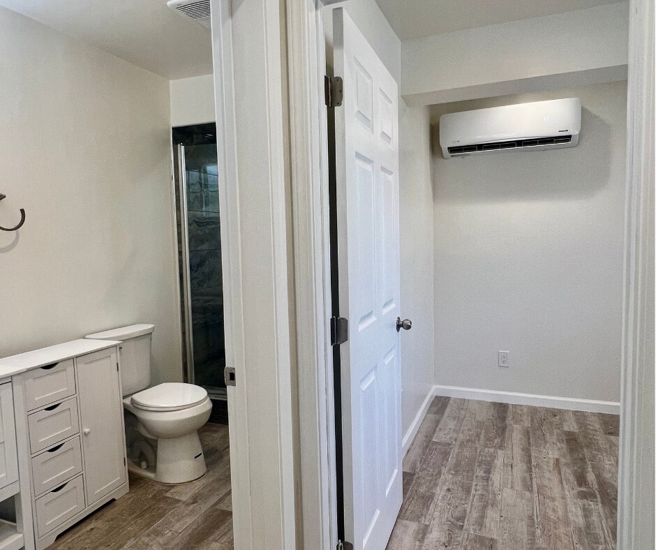 Building Photo - 12019 Sycamore St