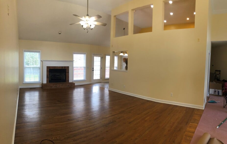 Building Photo - 2288 Gibbons Rd