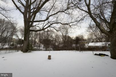 Building Photo - 9329 Old Scaggsville Rd