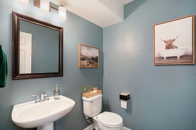 Building Photo - 4269 Thorndyke Pl
