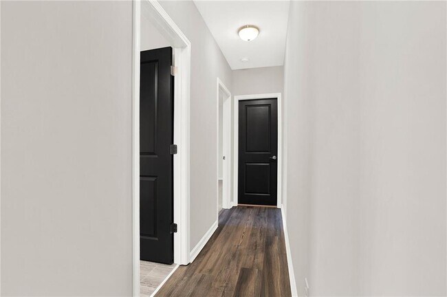 Building Photo - 309 Trappers Bluff