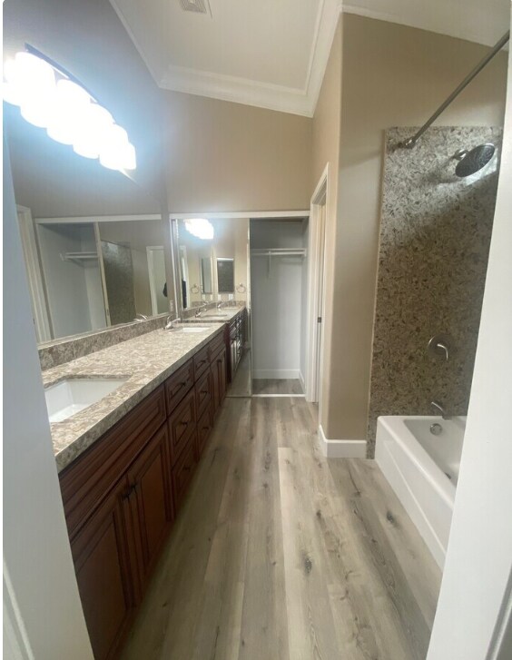 Building Photo - Beautiful 4 bedroom 2 bathroom home in Ran...