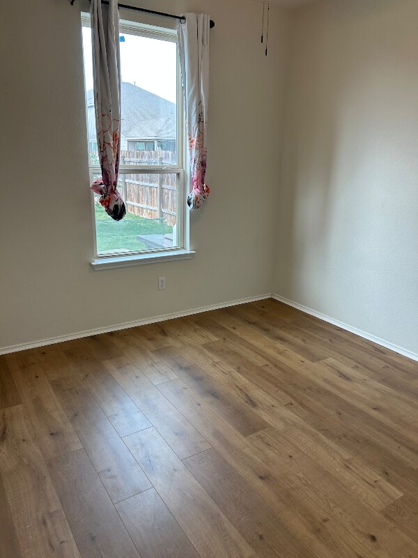 Building Photo - 280 La Dera Dr
