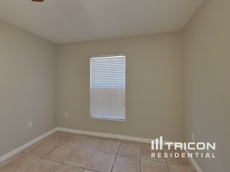 Building Photo - 1427 Brayton Cir