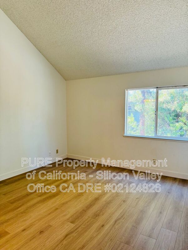 Building Photo - 5310 Borneo Cir
