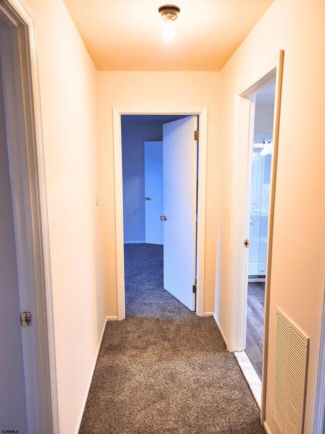 Building Photo - 4951 Rosebay Pl