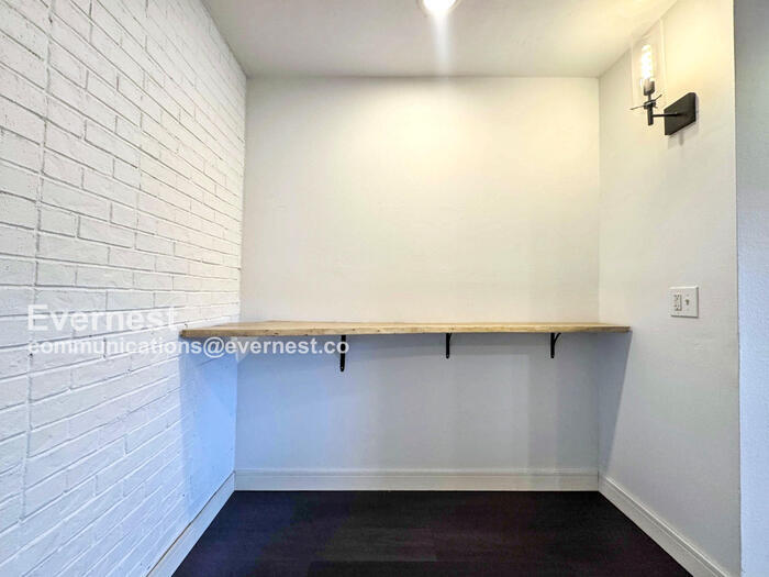 Building Photo - 9694 W Chatfield Ave