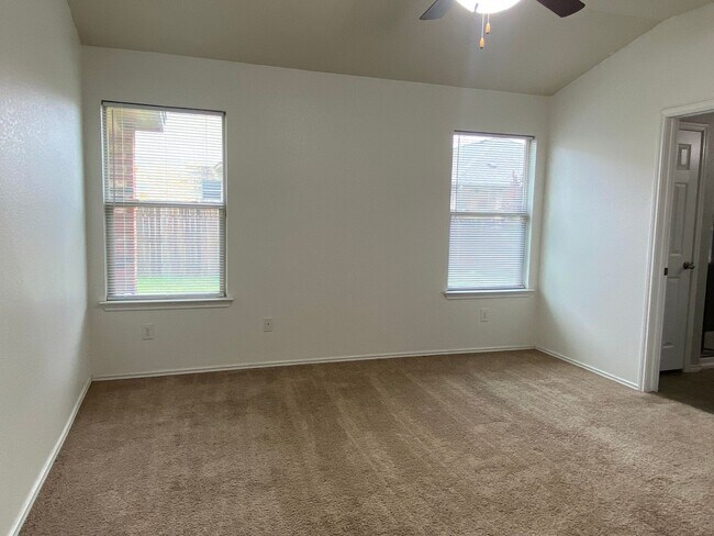 Building Photo - 6011 Ambrose Cir
