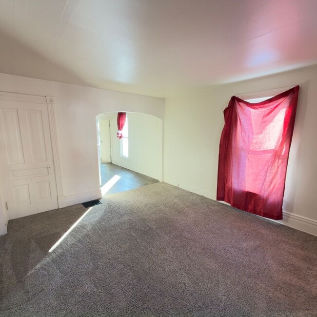 Building Photo - 44 Brown St SW