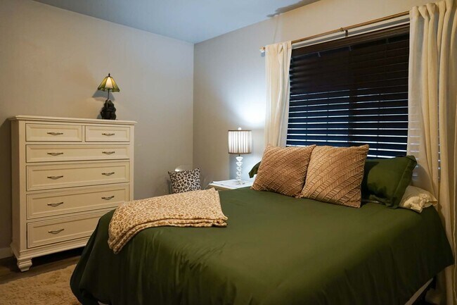 Building Photo - First Time on the Market