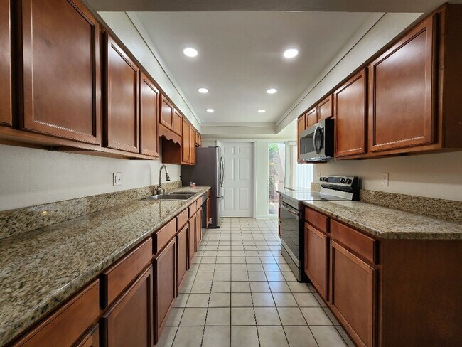 Building Photo - Gorgeous 3-Bedroom, 2.5-Bathroom Townhome ...