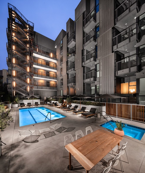 Pool/Spa - Line Lofts