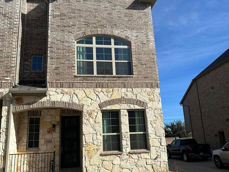 Building Photo - 4420 Murphy Ln